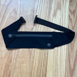 Lululemon Fast and Free Running belt